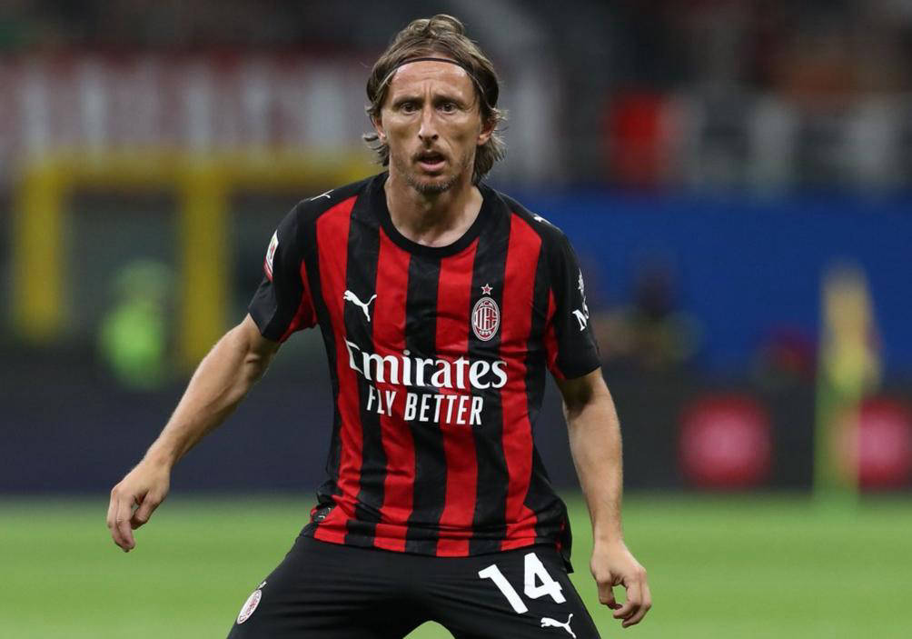 足球欧洲豪门战术失灵，主帅承认排兵布阵失误