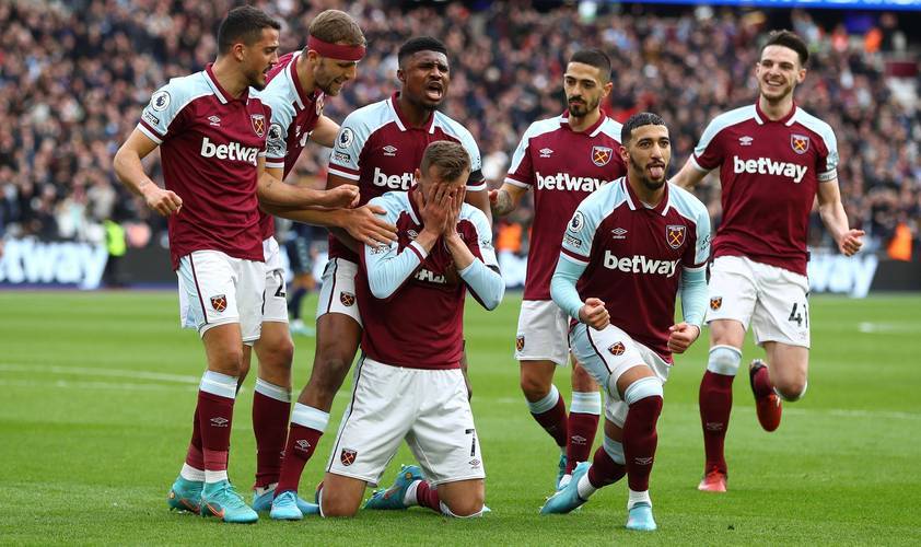 曼联前主帅阿特金森：要是我早买凯恩了，前锋解决一切问题