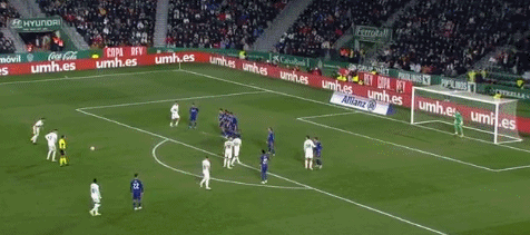 申花vs广岛三箭全场数据：射门13-14，控球率36-64