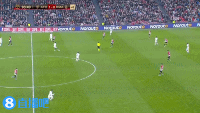 凯恩：这是我们有史以来最好的阵容；被视为夺冠大热必须接受